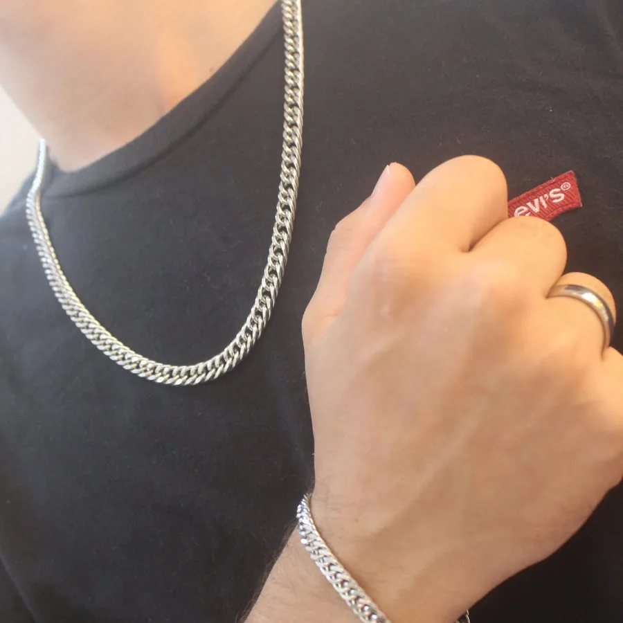 Conjunto corrente e pulseira masculina em aço inox prateado