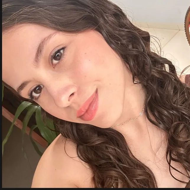 Bruna, atendimento da PinkBiju